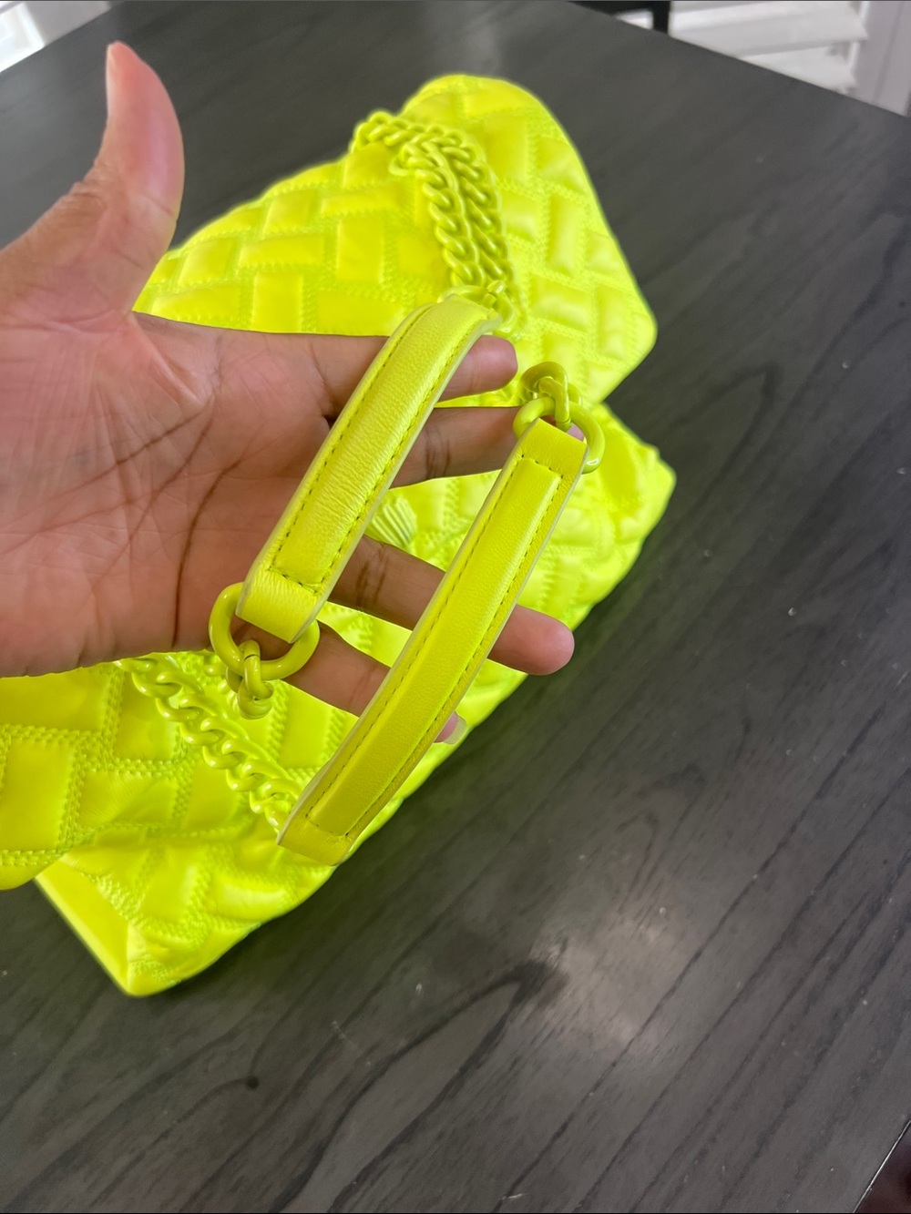 Kurt Geiger Limited Edition Yellow Quilted Women’s Shoulder Bag - Picture 2 of 15